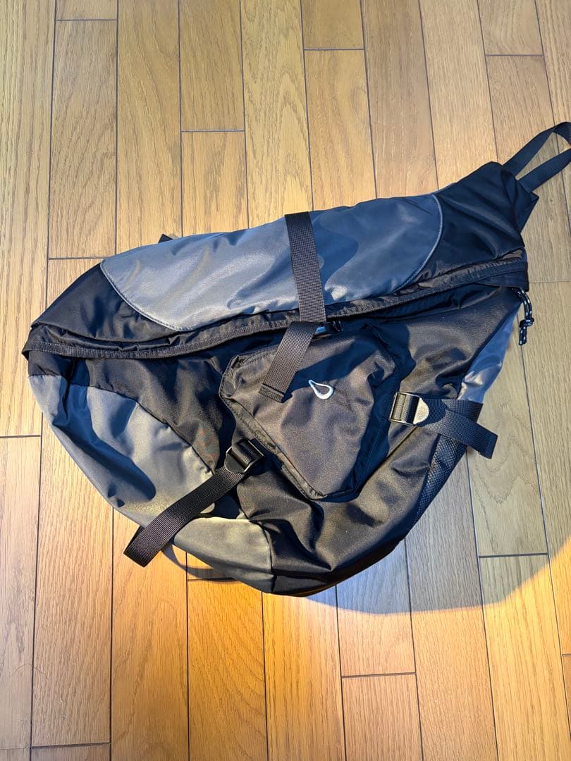 Armarex Tri-Sling Bag ブラック