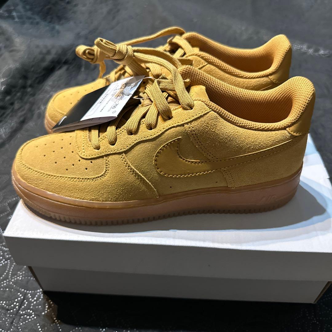 ナイキ エア フォース 1 LV8 GS 24.5センチ