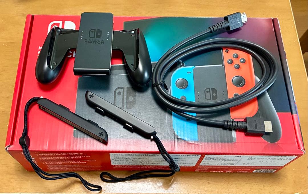 ち*送様 【極美品×豪華おまけ】任天堂 Nintendo Switch 本体 付