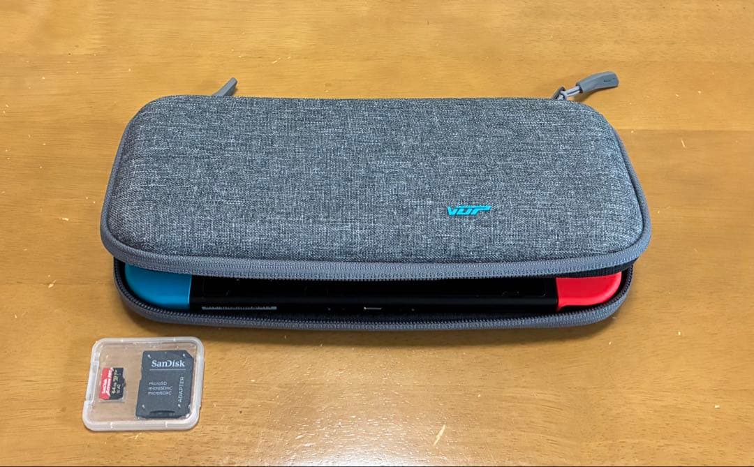 ち*送様 【極美品×豪華おまけ】任天堂 Nintendo Switch 本体 付