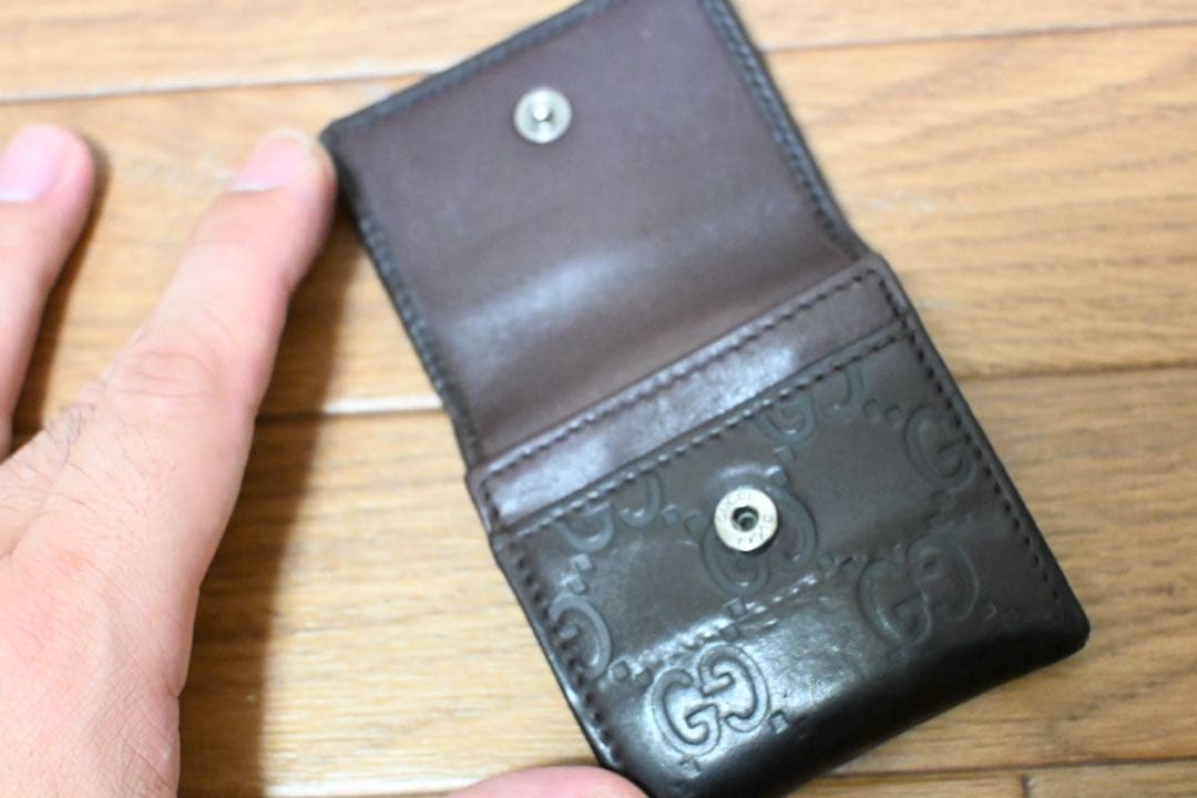 Gucci シマレザー　ケース　ブラウン