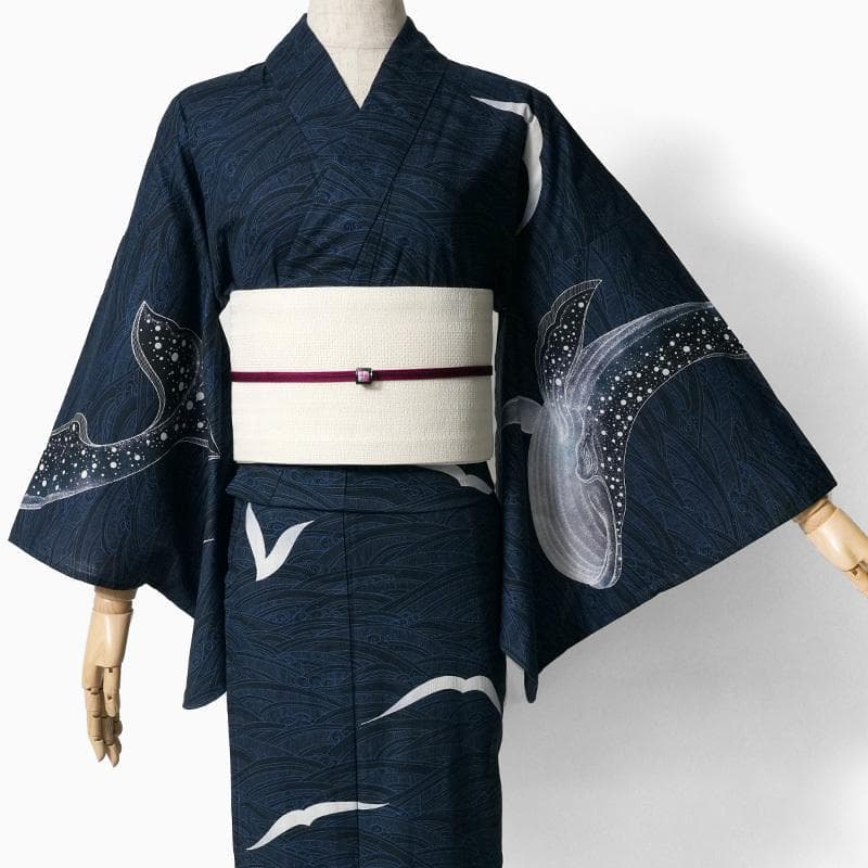 しげこです〜レア柄★めずらしい絵羽柄浴衣.紺地波柄