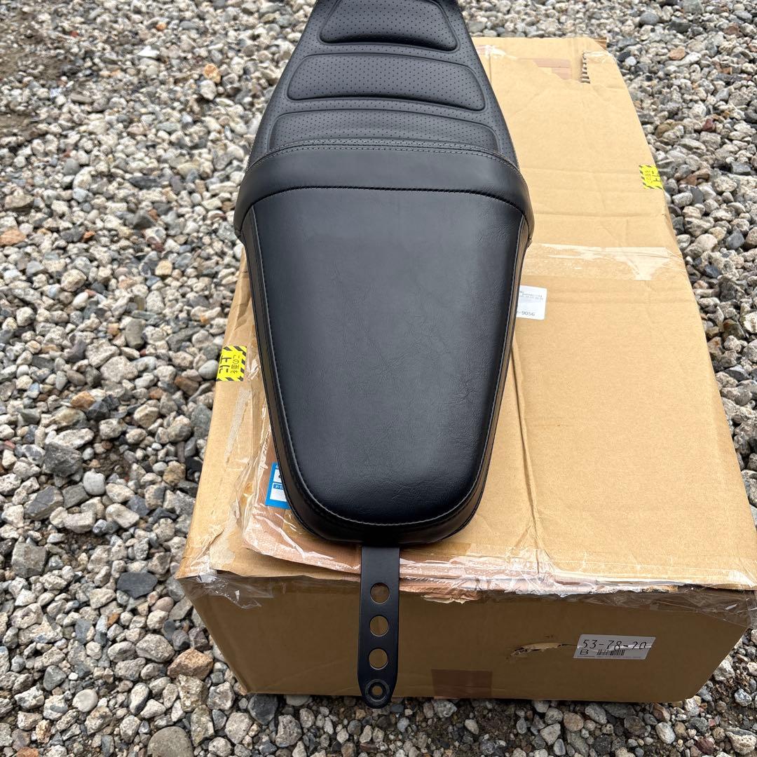 プ*オ様 スポーツスター　1200cx シート　ハーレー