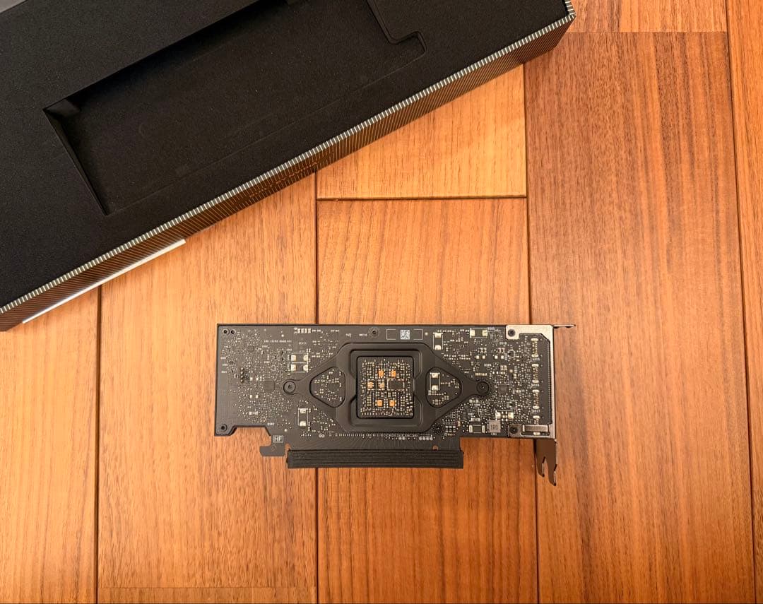 グラフィックボード・グラボ・ビデオカード NVIDIA RTX A2000 12GB ENQRA2000-12GER