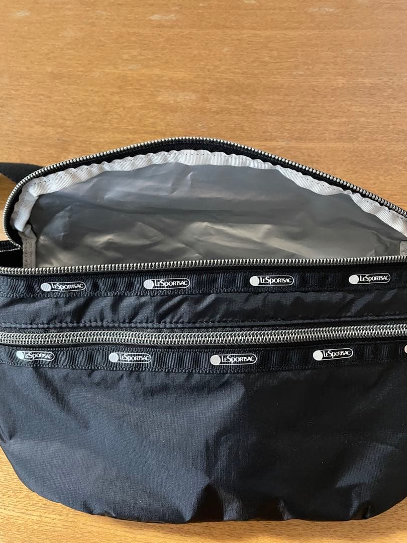 レスポートサック　新品未使用 エッセンシャル　ベルトバッグ ブラックC