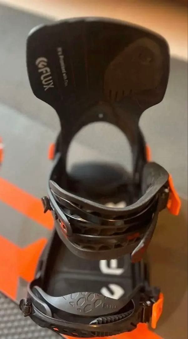 soumi WRXボード　FLUX ビンディング オレンジ/ブラックセット