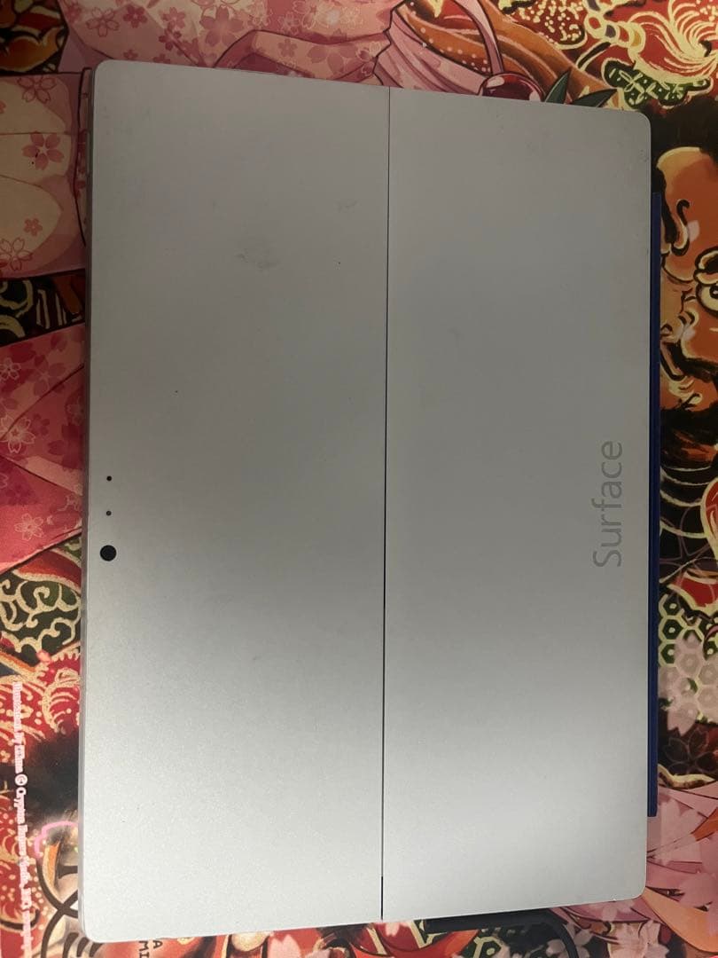 Surface Pro 3 256GB 本体、充電ケーブルのみ