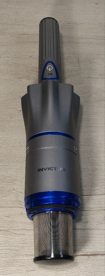 インビクタス ワン 軽量・強力吸引コードレス掃除機セット 2023年製