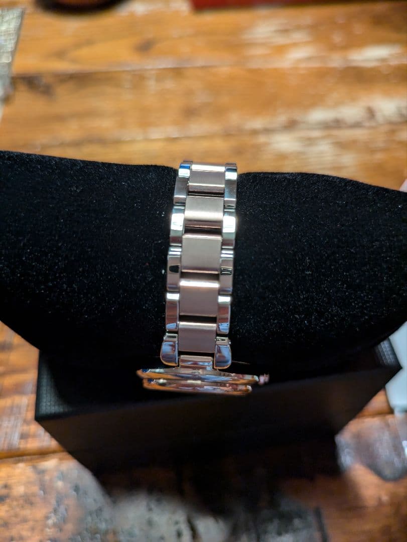 takasanシチズンクロスシー未使用品エコドライブES9465-50W