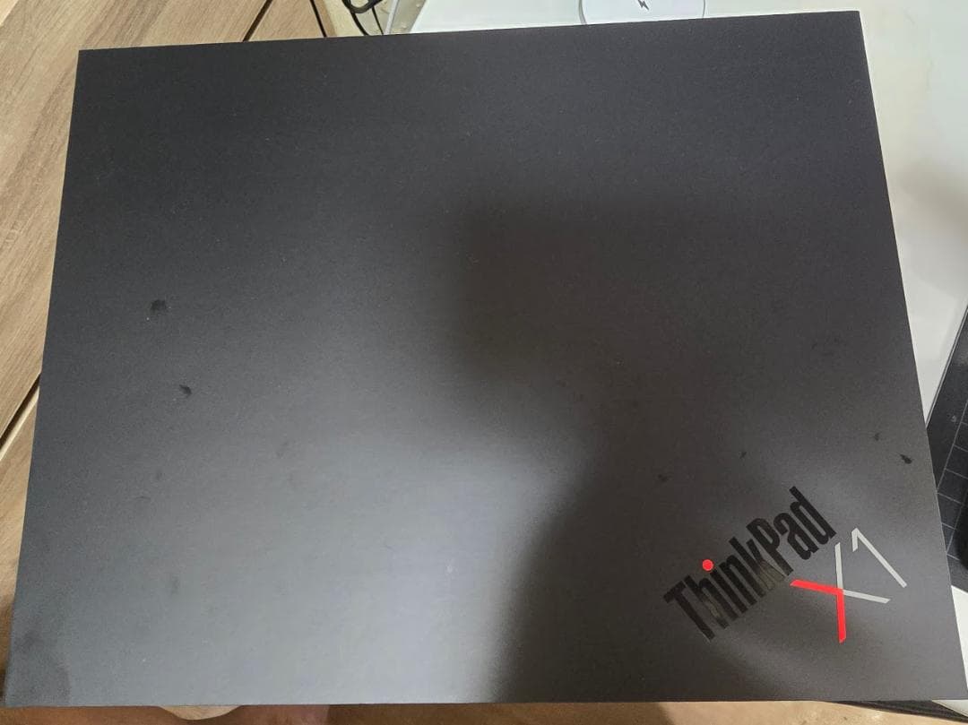 【最終特価】折りたたみ ThinkPad X1 Fold Gen 1　蓋難有