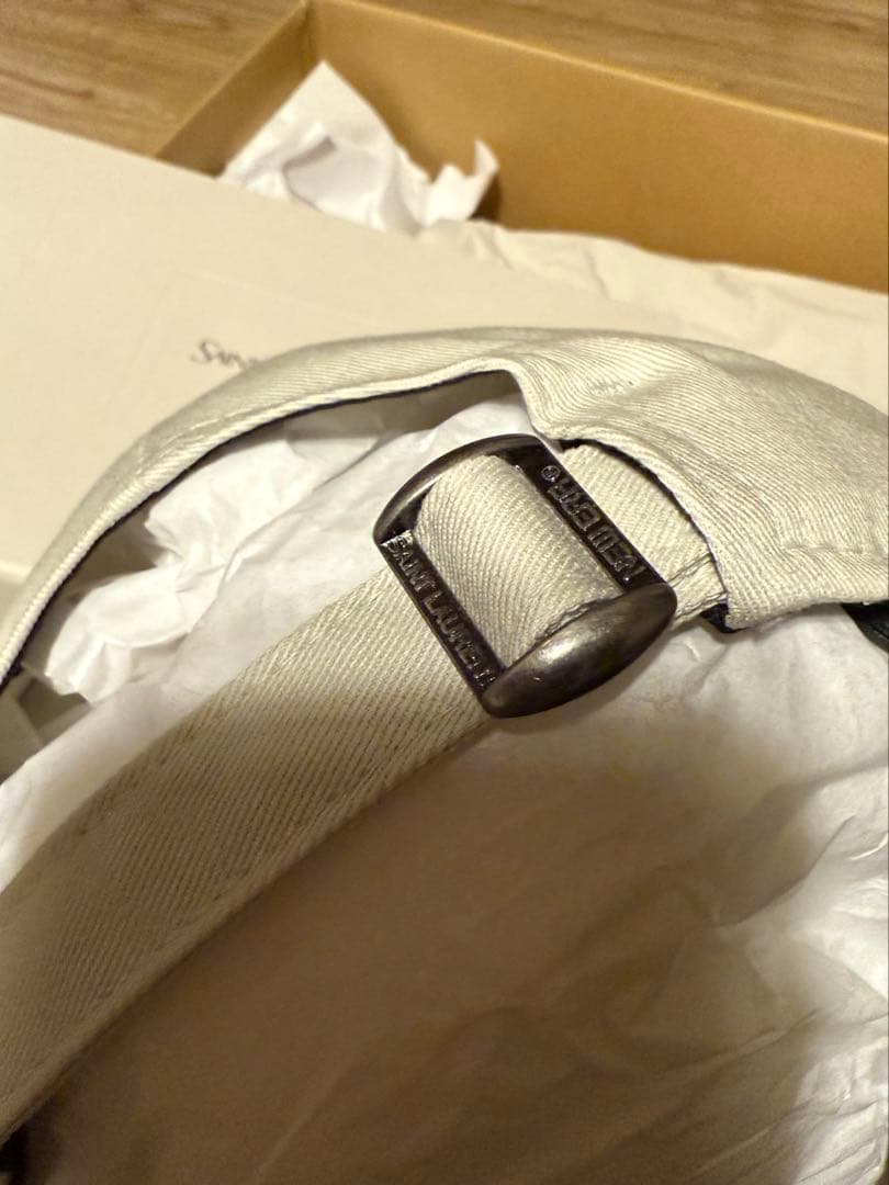 YSL ニューエラ　モノグラムキャップ