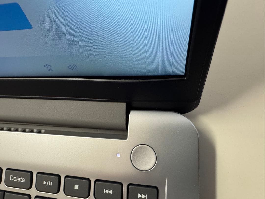 【ヒンジ破損】Lenovo IdeaPad Slim 170 ・15.6型