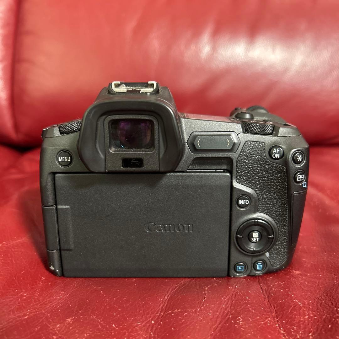 1日限定セール！Canon EOS R 本体、バッテリー、充電器のみ