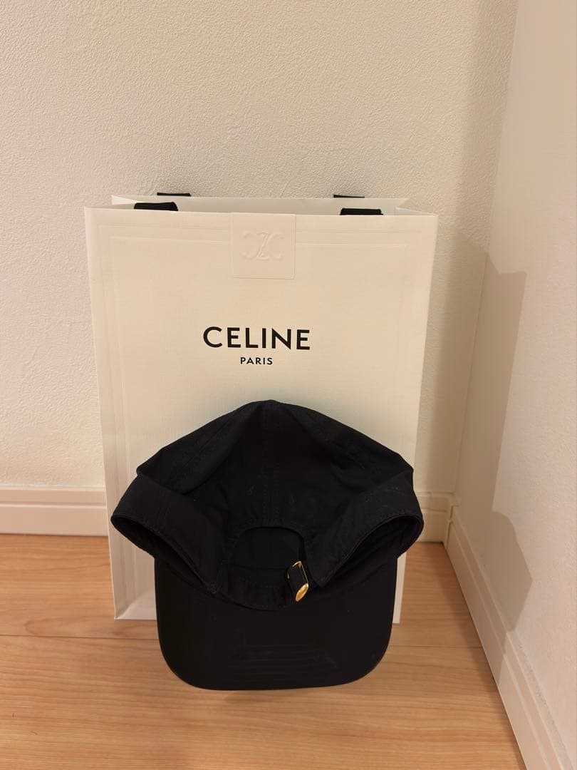 CELINE ブラック キャップ ロゴ入り　最終値引き