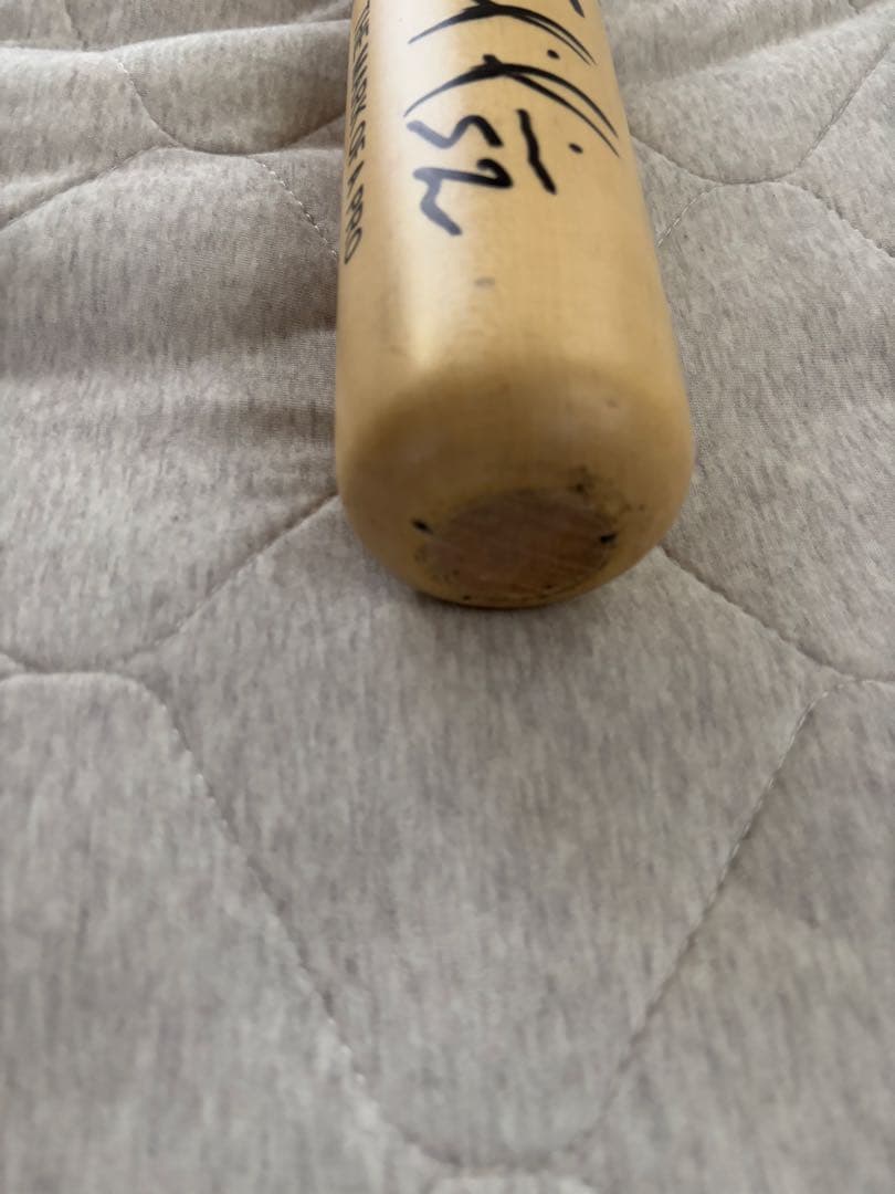 元オリックス　バルディリス選手　サイン入りバット　ローリングス