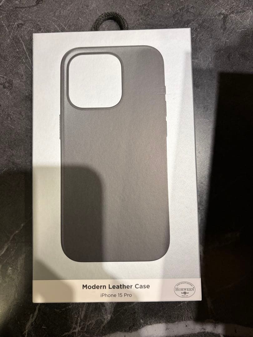 (美品) Apple iPhone 15 Pro ブラック+ケース2種、フィルム