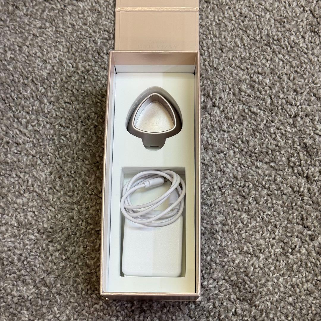 【Happyちゃんさま専用】 アクシージア美顔器