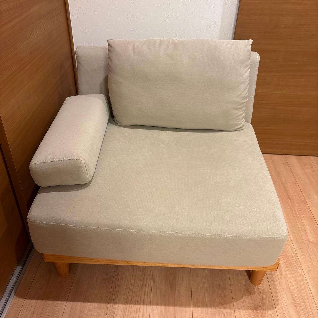 ソファー 1人掛け ひじ掛けクッション付き　soroi