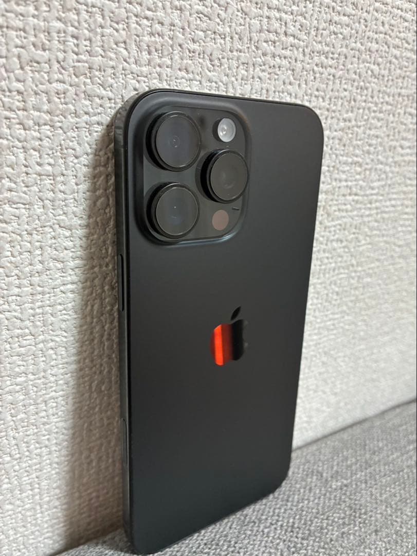 【美品】iPhone 16 Pro max ブラックチタニウム　256GB