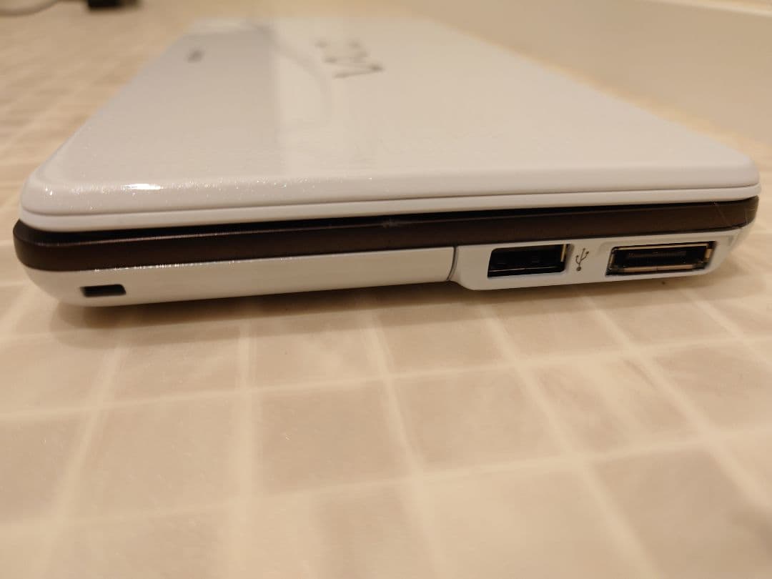 SONY VGN-P92KS ホワイト/ブラウン ジャンク品