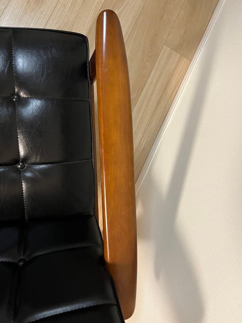 カリモク60 Kチェア1シータースタンダードブラック（ウォールナット色塗装）