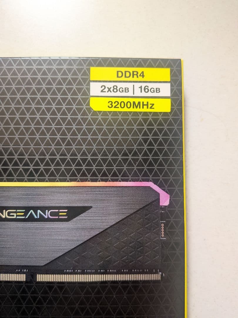 新品 未開封 VENGEANCE RGB RT DDR4 3200MHz16GB