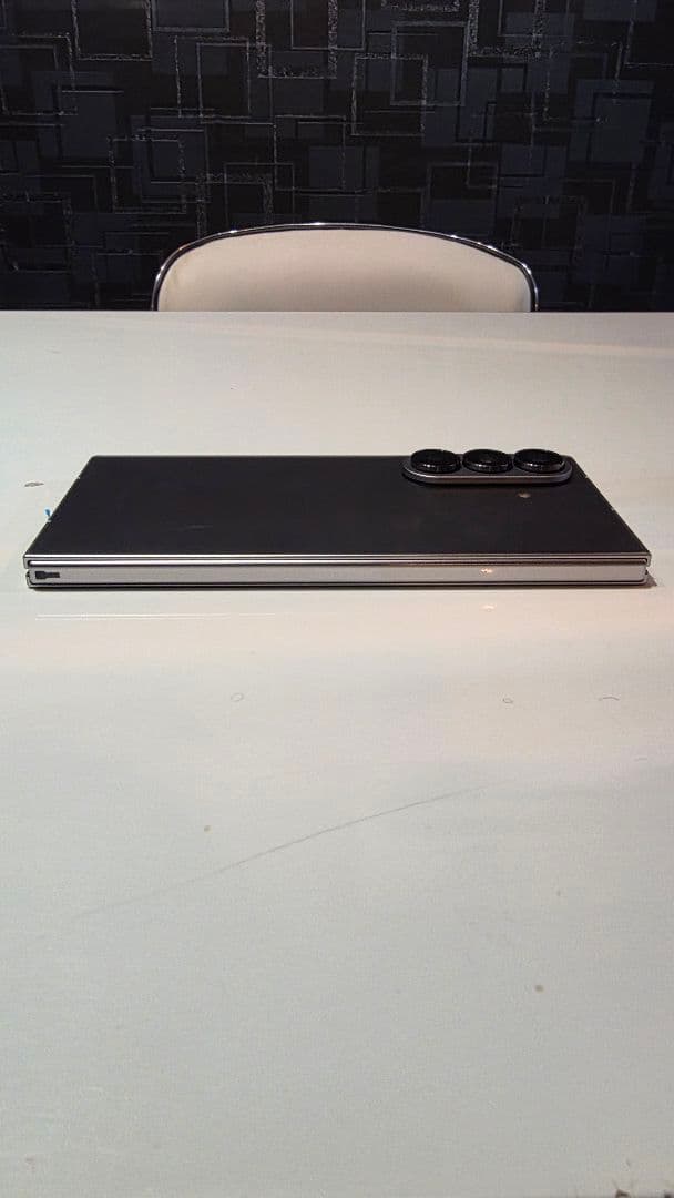 【新品未使用品】Galaxy Z Fold 7 シルバー 256GB 【国内版】