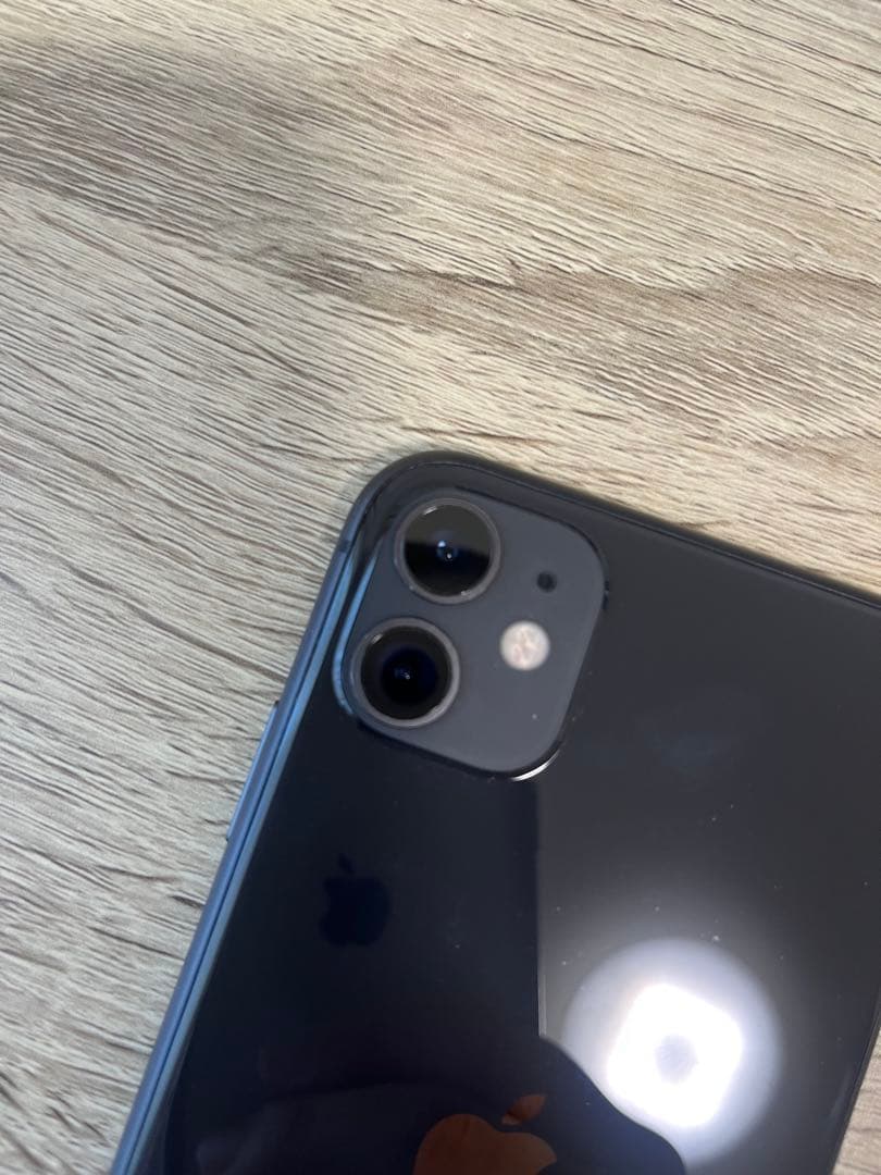 iPhone11本体　正規品　外箱付き　ブラック　128GB