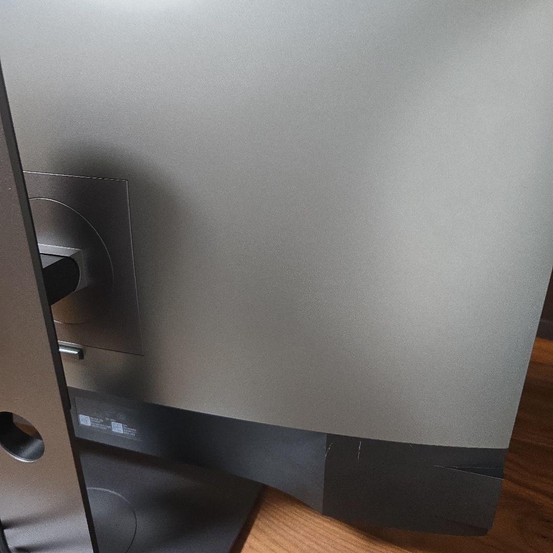 Dell U2720QM 27インチ 4Kモニター