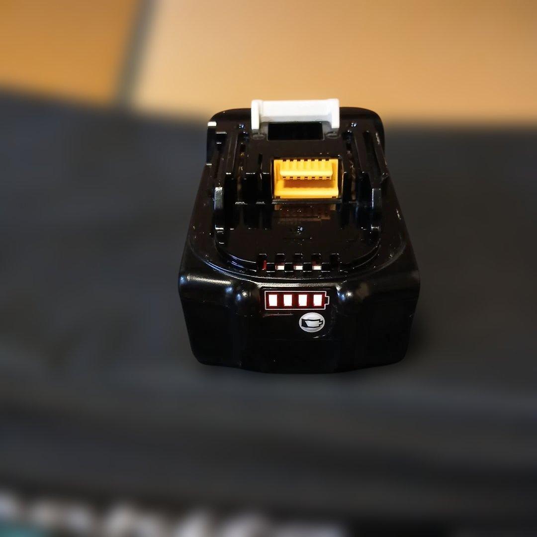 Makita マキタ　充電式クリーナー CL281FD　セット