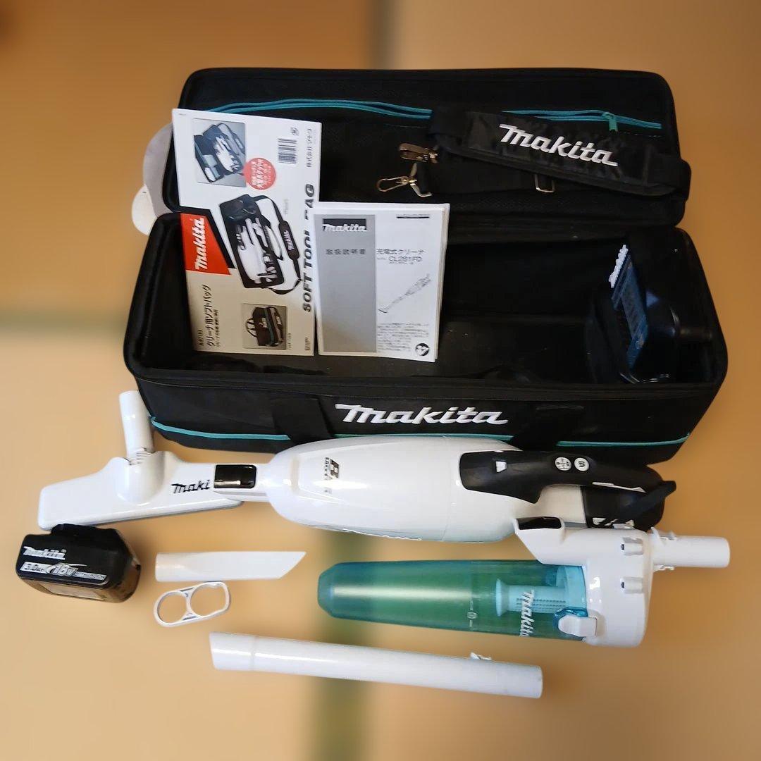 Makita マキタ　充電式クリーナー CL281FD　セット