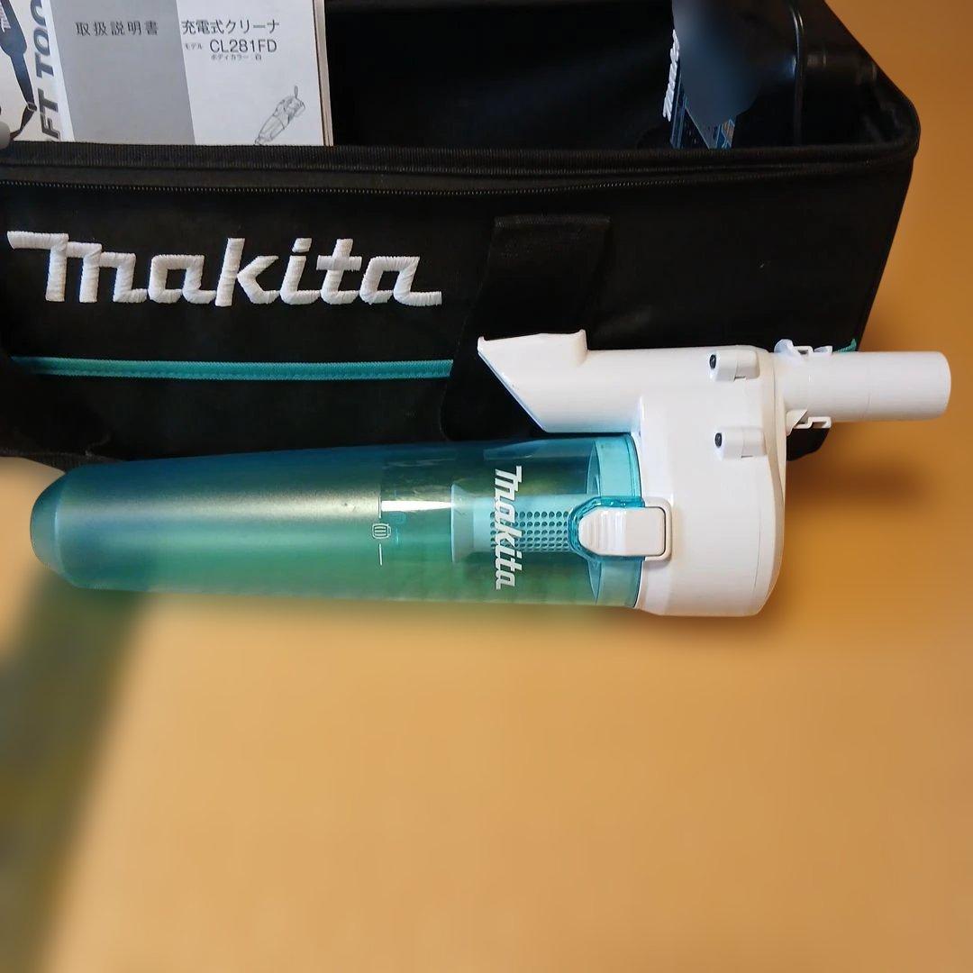 Makita マキタ　充電式クリーナー CL281FD　セット