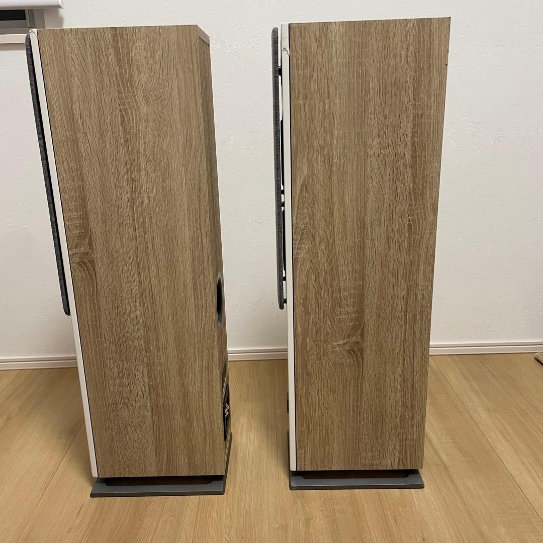 じ*〜様 フロア型スピーカー ホワイト グレー　DALI OBERON5（WH）