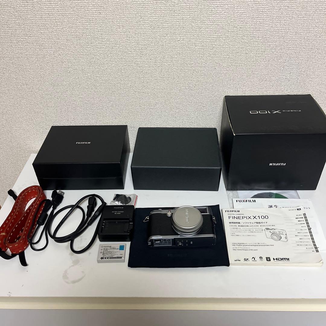 Fujifilm X100 フィルムカメラ　富士フイルム