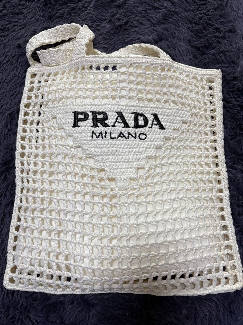 PRADA クロシェトートバッグ　1BG393