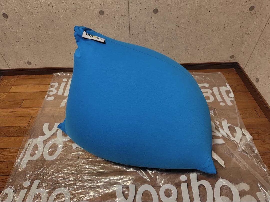 C069 Yogibo Pyramid （ヨギボー ピラミッド ）ブルー系 青系