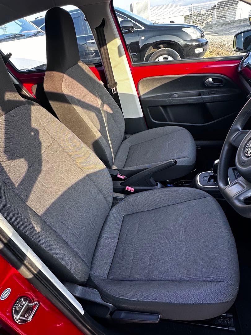 早い者勝ち！Volkswagen up! アップ　大阪　フォルクスワーゲン