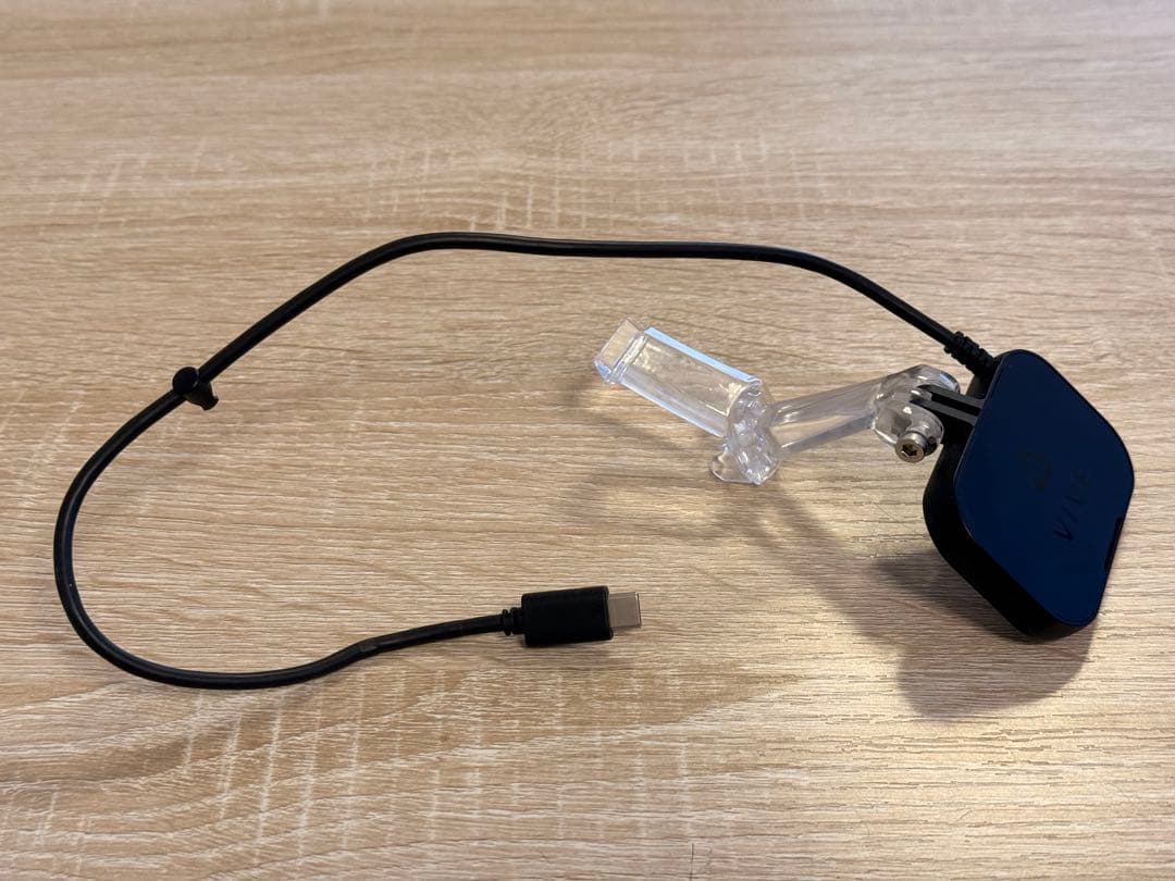 VIVE Facial Tracker Beyondマウント付き