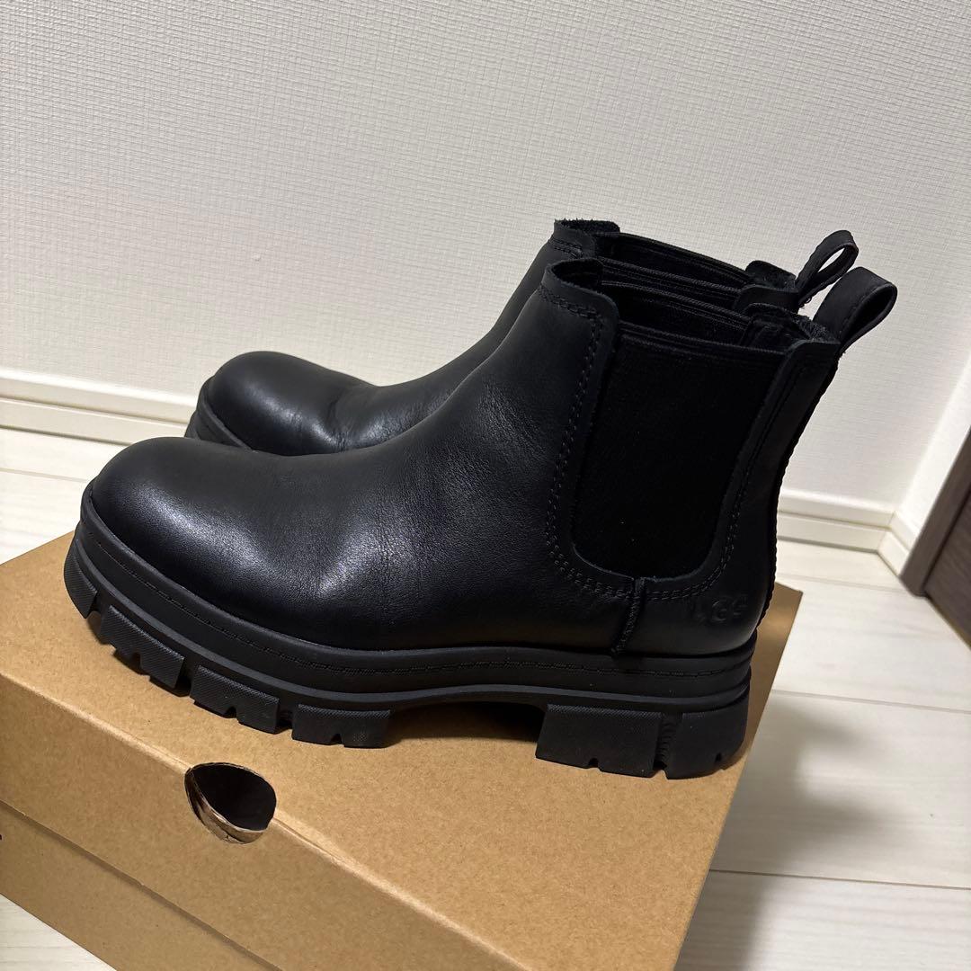 UGG ASHTON CHELSEA アシュトンチェルシー　黒