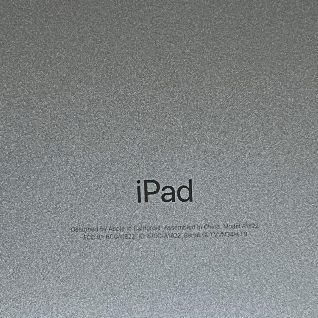 iPad 第5世代　Wi-Fi モデル　32GB シルバー