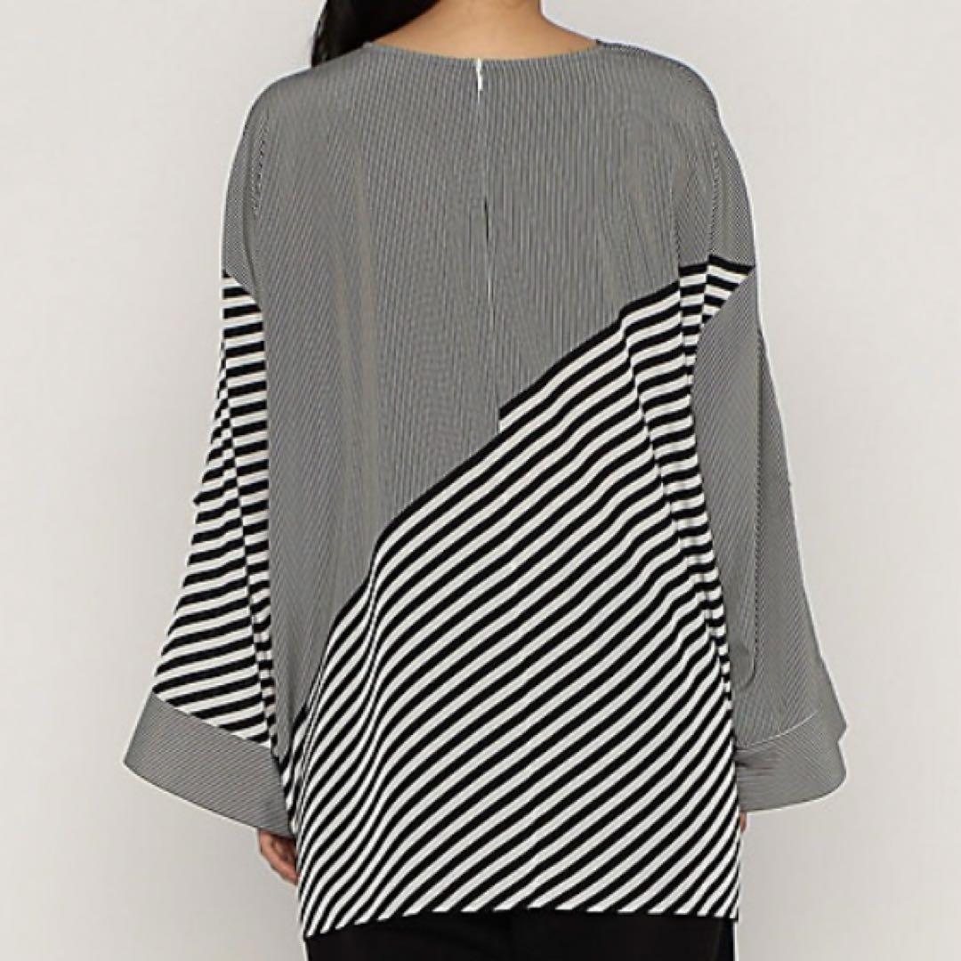 β ベータ　ストライプ ノーカラーブラウス