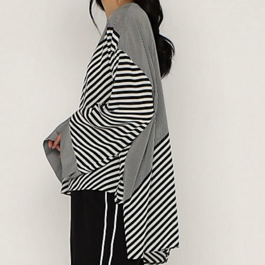 β ベータ　ストライプ ノーカラーブラウス