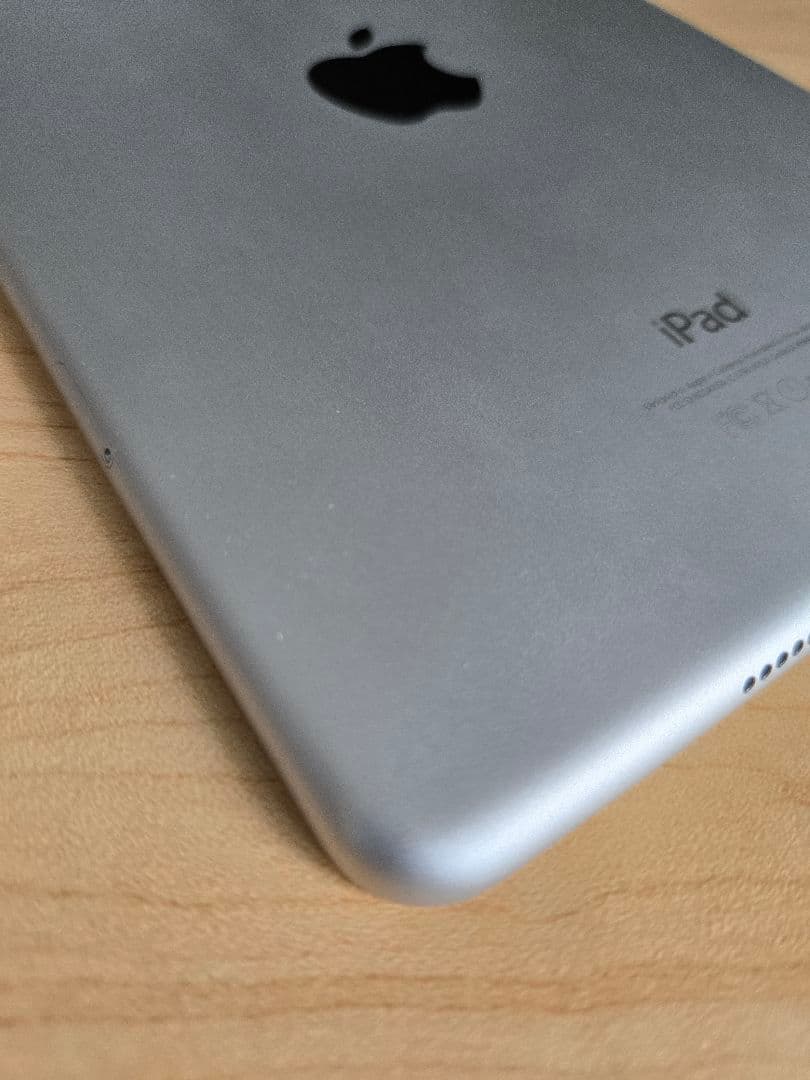 美品 iPad mini 第4世代　SIMフリー　Wi-Fi+Cellular