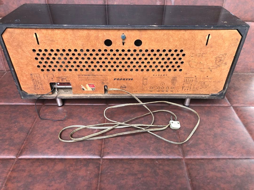 昭和レトロ　真空管　ラジオ　アンティーク(J 1)