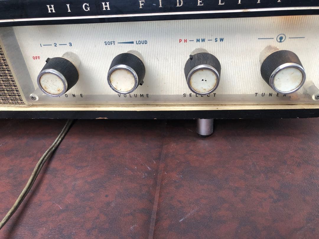 昭和レトロ　真空管　ラジオ　アンティーク(J 1)