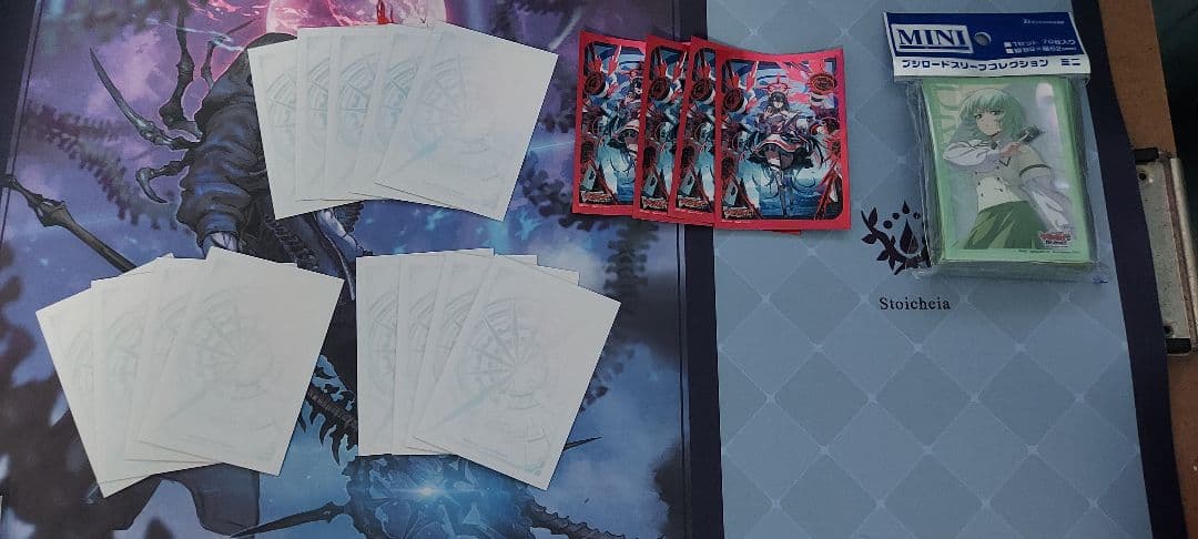 アルティサリアデッキ+六王院スズネスリーブ+アルティサリアスリーブ4枚+おまけ