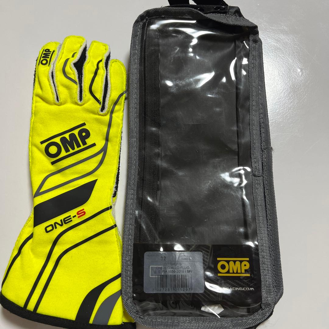 新品未使用　OMP ONE-S イエロー FIA規格8856-2000