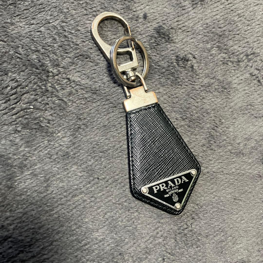 ラ*ン様 プラダ　キーホルダー　ストラップ　キーリング