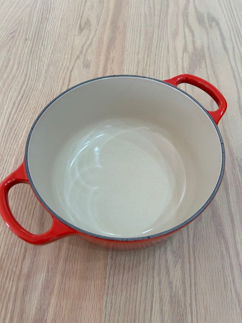 ル・クルーゼ(Le Creuset) ココット・ロンド 20cm チェリーレッド