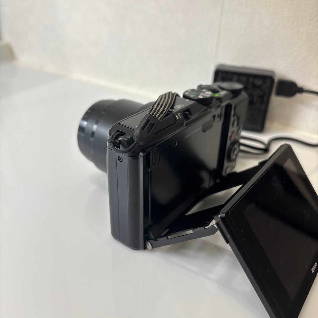 匿名　スピード発送 ニコン　COOLPIXA900BK 美品